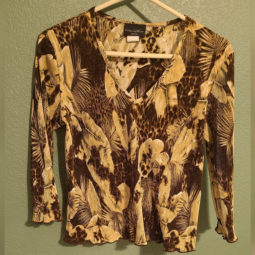 Y2K elephant ear top